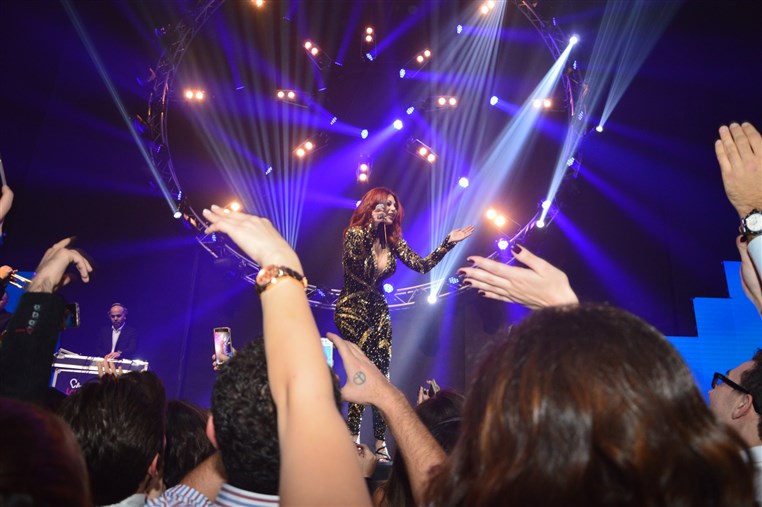 Haifa Wehbe & Wael Kfoury Christmas Reunion 2